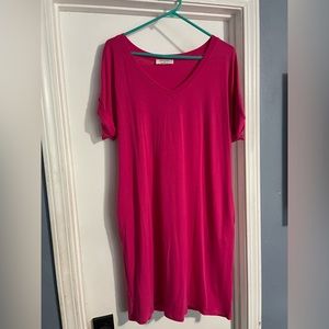 Pink T-shirt dress with pockets